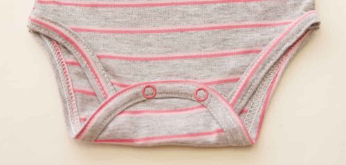 Rövid ujjú dupla patentos " Anya az én igazi hősöm" feliratú baba body