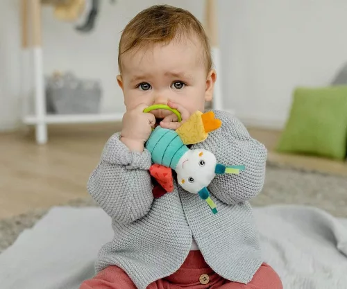babyFEHN mini pillangó csörgő