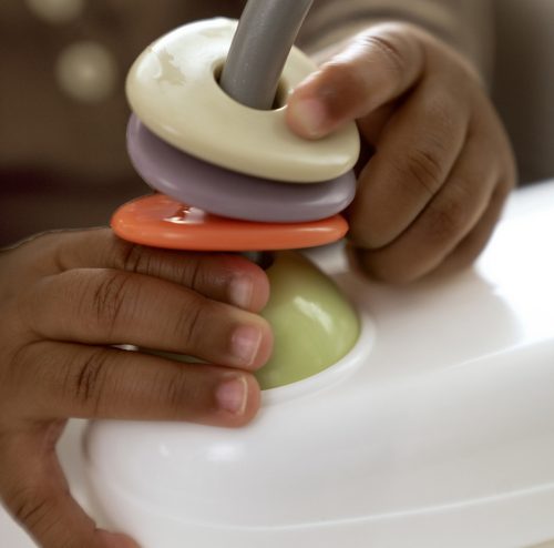 INGENUITY Ülésmagasító székre 2in1 Baby Base Cashmere 6hó+, 15 kg