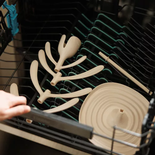 BABYONO Univerzális csepegtető cumisüvegekhez és kiegészítőkhöz Tulip Beige