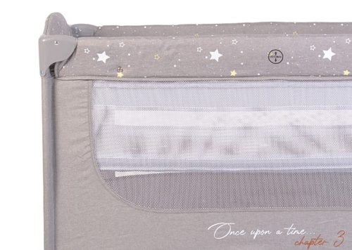 Moni Cangaroo once upon3 2 szintes utazóágy zenélő játékkal, pelenkázós szürke