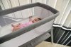 Moni Kalinihta újszülött babaágy önálló, 11 kg, 1 szint fehér láb bézs