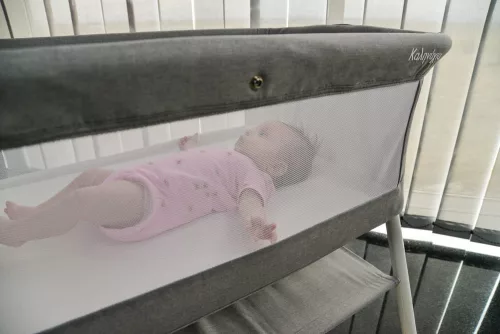 Moni Moni kalinihta újszülött babaágy önálló, 11 kg, 1 szint fehér láb grafit