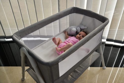 Moni Moni kalinihta újszülött babaágy önálló, 11 kg, 1 szint fehér láb szürke