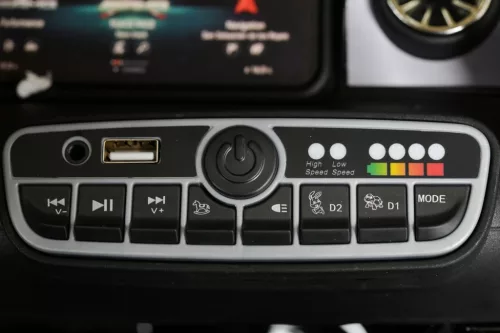 Moni Bo Mercedes-AMG CLA45 elektromos autó 4 motoros KÉK