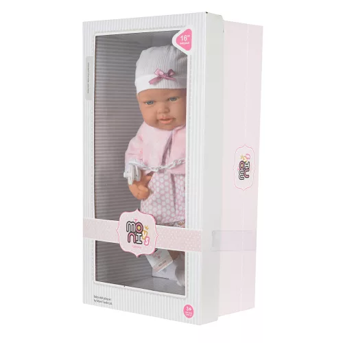 Moni Baba 41 cmes sapkában, kisruhában