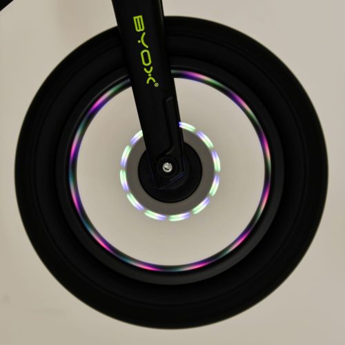 Moni Nimbus futóbicikli 12es fújható, világító kerekekkel zöld