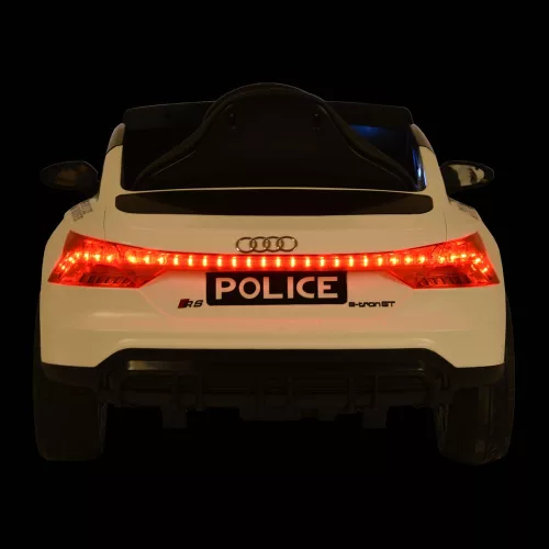 Moni Bo audi rs e-tron 717 police elektromos autó rendőrségi fehér