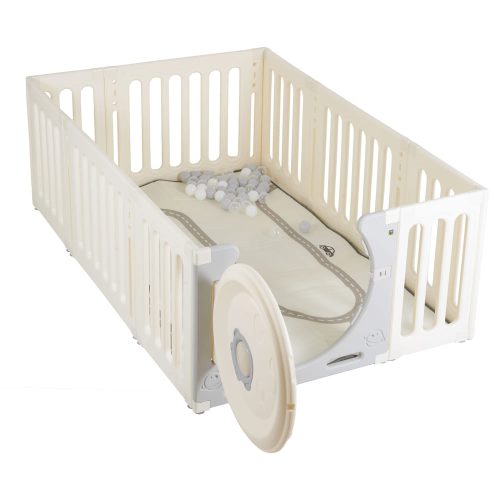 Moni Moni cubby land óriás kerítés, karám játszószőnyeggel és 50 db színes labdával