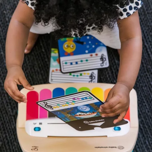 BABY EINSTEIN Magic Touch fa zenélő zongora HAPE 12 hónapos kortól
