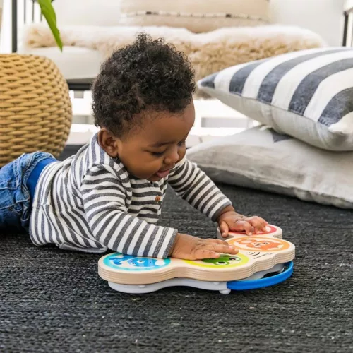 BABY EINSTEIN Fa játék Magic Touch Dob 6hó+