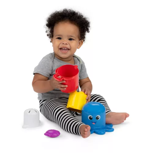 BABY EINSTEIN Egymásra rakható poharak Opus's Stack & Stream™ készlet 5 db 3hó+
