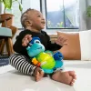 BABY EINSTEIN Aktív játék C-karikán teknős Neptune’s Sensory Sidekick™ 0hó+