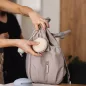 BABYONO Szilikon cumitartó tok bézs 0m+