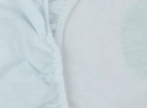 Disney Mickey bébi gumis lepedő 70x140