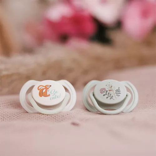 BABYONO Szilikon cumik szimmetrikus 6-18m, 2 db