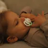 BABYONO Szilikon szimmetrikus cumik 18m+, 2 db