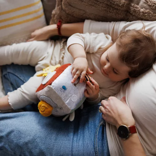 BABYONO Érzékszervi kocka Nature 0 m+