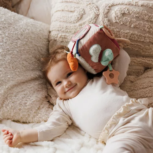 BABYONO Érzékszervi kocka Nyuszi Karo 0m+