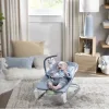 INGENUITY Rezgő masszázs pihenőszék dallamokkal Happy Belly™ Rock-to-Bounce – Chambray 0hó+  9kg-ig
