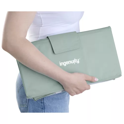 INGENUITY TuckAway™ összecsukható kád 12 hónapos kortól