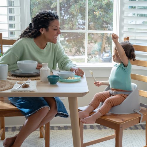 INGENUITY My Spot™ Grey 6m+ etetőszék ülésmagasító, 15 kg-ig