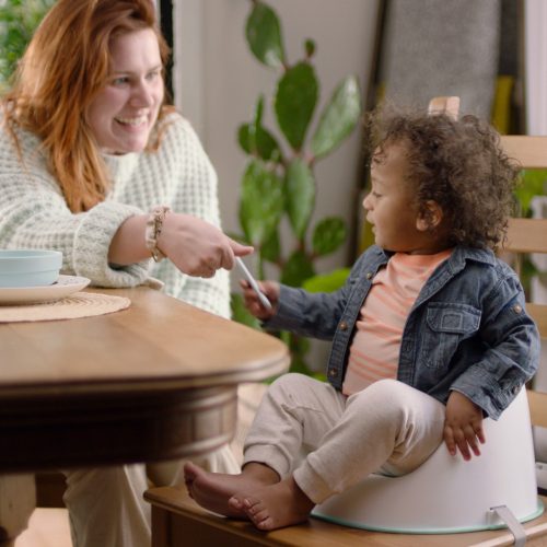 INGENUITY My Spot™ Grey 6m+ etetőszék ülésmagasító, 15 kg-ig