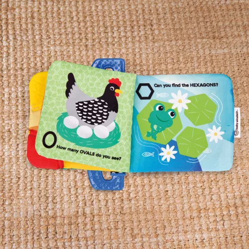 BABY EINSTEIN Puha könyv rágókával és textúrákkal Shapes at the Farm™, 0 hónapos kortól