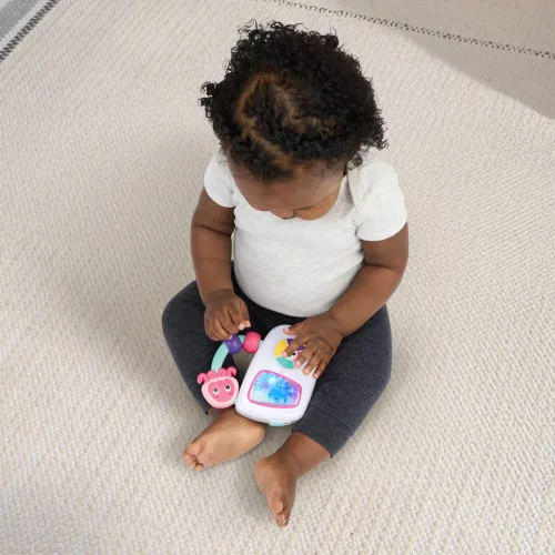 BABY EINSTEIN Dallamok zenélő multiszenzoros játék Tunes Jammin Janet™, 3 hónapos kortól