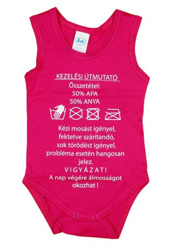 "Kezelési útmutató" feliratos ujjatlan baba body pink