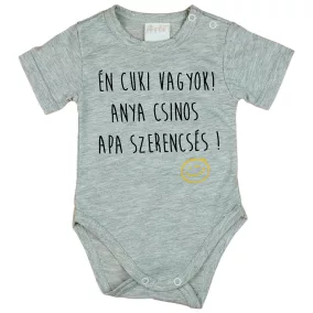 Feliratos rövid ujjú baba body