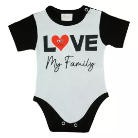   "Love my family" feliratos rövid ujjú baba body fekete