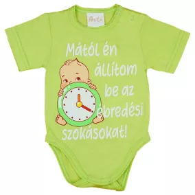 Feliratos rövid ujjú kislány baba body zöld színben