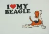 Rövid ujjú férfi póló beagle mintával fehér színben