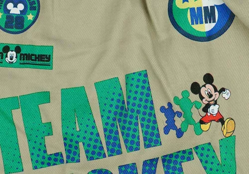 Vállfás oviszsák focis Mickey egér mintával homok színben