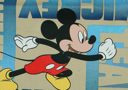 Zsinóros tornazsák Mickey egér mintával homok színben