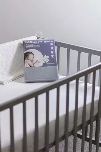 PETITE&MARS Gumis lepedő Soft Dream 120 x 61 Grey