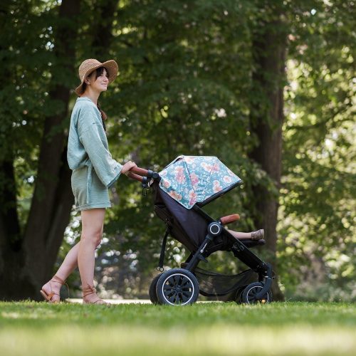 PETITE&MARS Napfénytető+ övvédő Street+/Street2 Limited 100 Roses