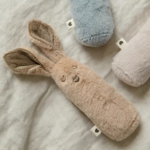 BIBS kenguru csörgő - vanília
