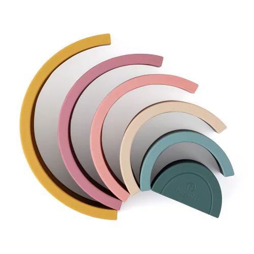 PETITE&MARS Szilikon egymásra rakható játék Rainbow Intense Ochre 12m+