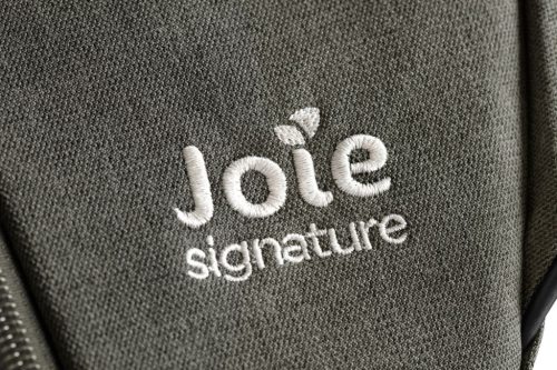 Joie Signature i-Level Pro hordozó 40-87cm hordozó Evergreen