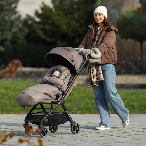 PETITE&MARS Sport babakocsi Zip Creamy Cocoa