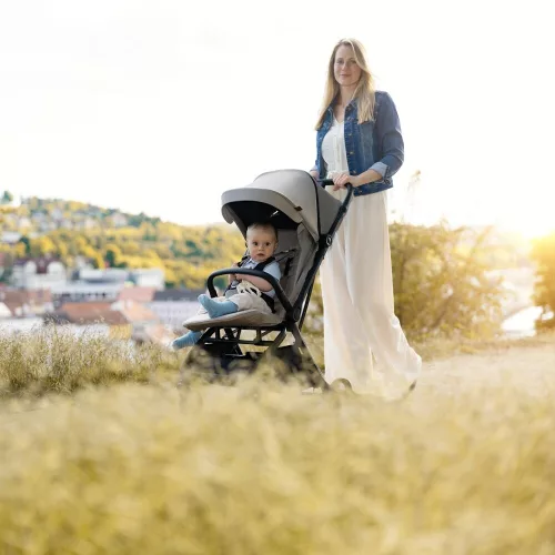 PETITE&MARS Sport babakocsi Flip Matcha Green