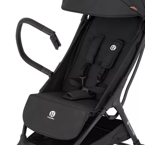 PETITE&MARS Sport babakocsi Pax Perfect Black
