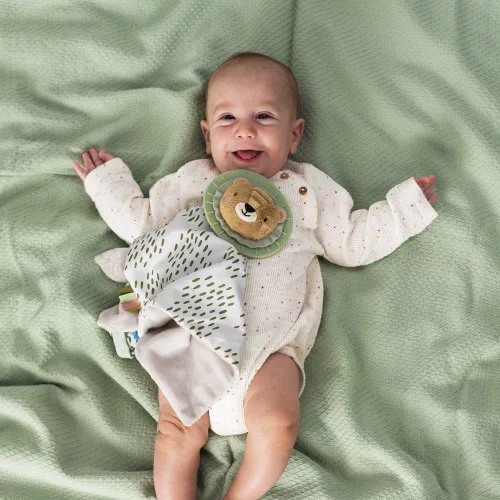 Taf Toys szundikendõ cumitartó pánttal Harry, az oroszlán 12975