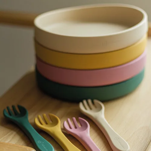 PETITE&MARS  Szilikon tányér tapadókoronggal Take&Match Intense Ochre 6m+