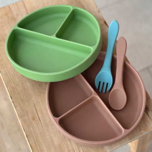 PETITE&MARS Szilikon evőeszközök Take&Match Velvet Latte 6m+