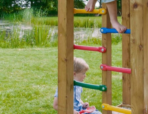 Kerti játszótér - Jungle Gym Palace játszótorony csúszdával és ajándék vágással