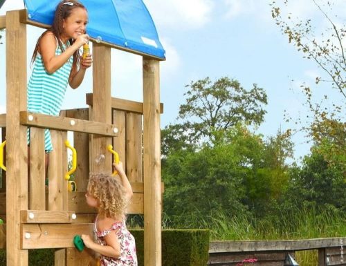 Kerti játszótér - Jungle Gym Farm játszótorony csúszdával és ajándék vágással