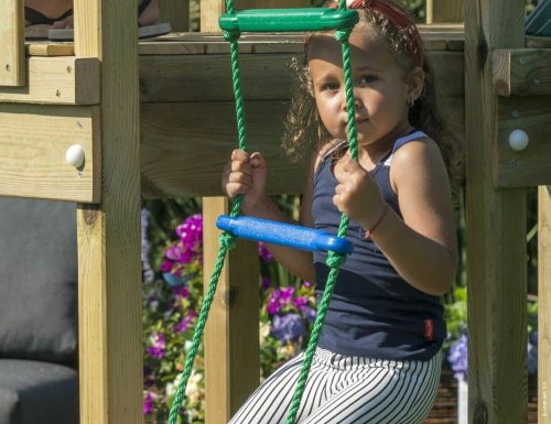 Kerti játszótér - Jungle Gym Lodge játszótorony csúszdával és ajándék vágással